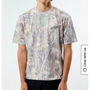 NWT GUESS Originals x RealTree T-Shirt Men’s size Large